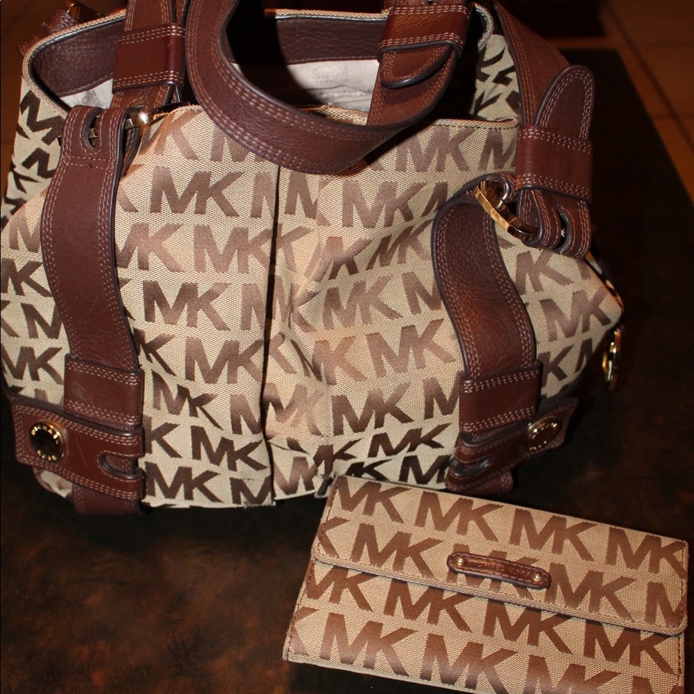 Michael Kors monogram purse